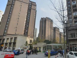 光华逸家3室1厅东