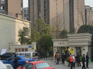 光华逸家3室1厅西