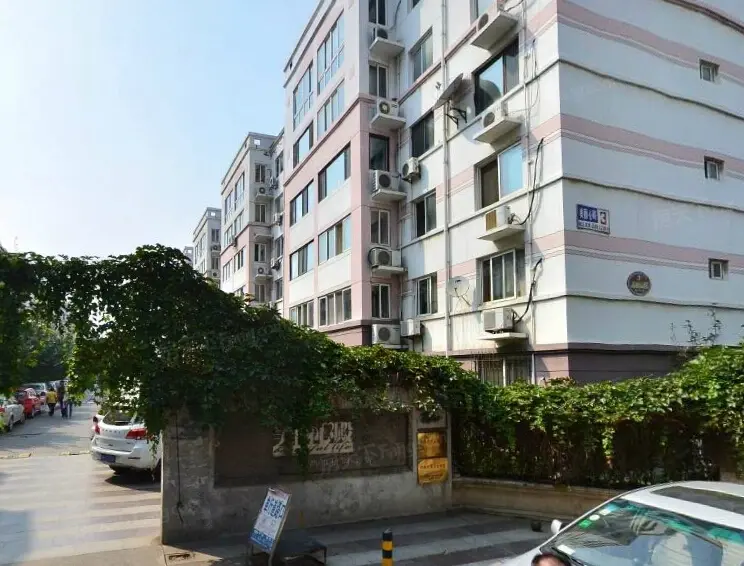 小区相关图
