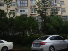 丰庆路精装标准一室一厅,税费低,诚心卖