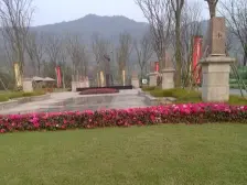 洋墅产品 带地下室 大花园 独立电梯入户