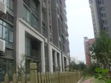 此房无贷款,产权清晰,楼层好,随时过户