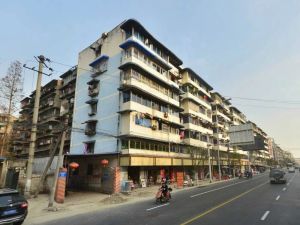 九里堤北路42号院3室1厅南