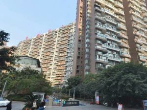 领馆区1号4室1厅东南