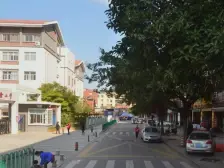 2006年封闭式小区 正规一房一厅 总高6层带电梯