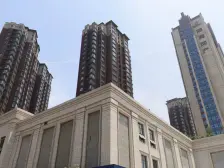 顶楼复式 多30平斜顶阁楼不存水 使用面价大