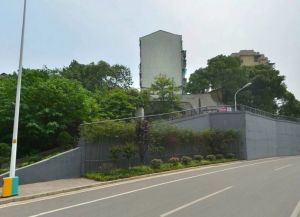 万象城旁西湖望月双公园低密度板楼全明户型博才