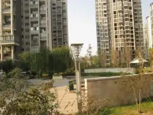 地铁口,小高层,纯毛坯,诚心出售,随时来看房