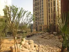 地铁8号线旁温馨三室,户型方正,拎包入住,遇有缘人