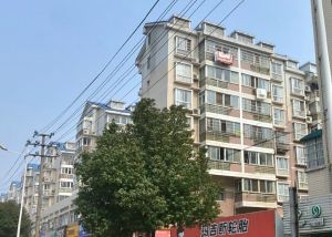 双轨口物业三面采光楼层好