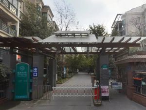 博雅新城D区3室1厅东南南