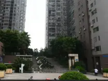 马王场轻轨站旁边精装一房改两房,业主诚心出售