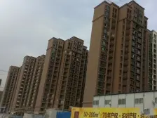 有意向的可以看房,小区绿化好,物业也不错