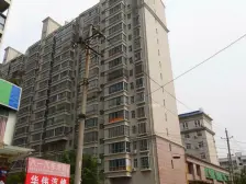 泊郡双气两室,客厅朝熊儿河可以观景玉米楼,视野很好