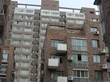 地铁口、朝南向一室,文一和47,全天采光,视野开阔。