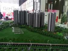 业主诚心出售,毛坯房随自己装修,小区配套完善,