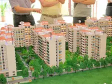 车站对着 小2房 毛坯任你装修