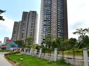 金地博登湖3房2厅精装满五年出行方便配套齐全