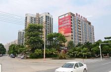 新世纪领居D区,朝南向,精装修单间出售36万