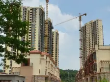 近龙岗大运5KM,湖景4房,位置安静