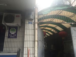 西马棚街34号3室1厅东南