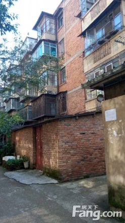 理工大学新迎校区职工宿舍实景图
