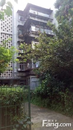 理工大学新迎校区职工宿舍实景图