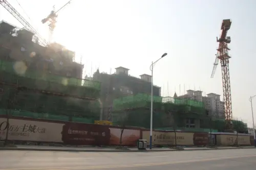 中南世纪城实景图四期望江实景图（2016.1.8）