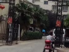 经三路东风渠旁 东文雅 大三房 47中 农科路 免费停车