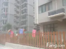 出小区门就是地铁口 人车分流 安静舒适