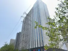 空间开阔,中间楼层,视角和阳光都不错,自用房子出售