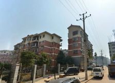 湖南大众传媒职业技术学院教师公寓3室1厅南北