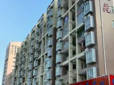 精装房,户型方正,业主诚心出售。