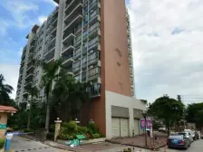 小区安静舒适,朝南看花园两房,中间楼层