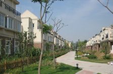 1%服务费 300万精装修 联排 前后花园 南邵地铁