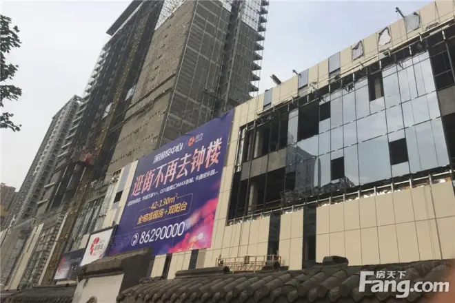 西安深国投中心实景图