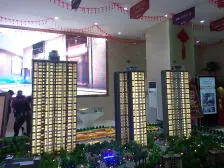 新牌坊优质三房,户型方正,环境优美,门口轻轨站