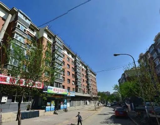  ����·ʦ���Ľ�2��1��1���ϱ�����1400.00Ԫ/�³��� 