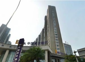 联诚国际城小区精装四房中芯位置可观湖拎包入住