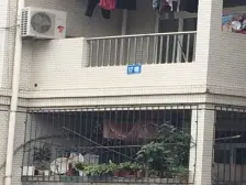 鸿恩寺公园旁 靠观音桥商圈 空气好 住家安静 价格便宜