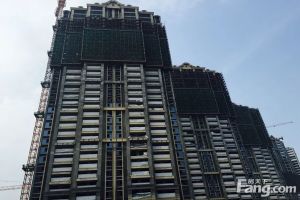 中海国际五期双阳台精装三房两卫地铁口公园旁