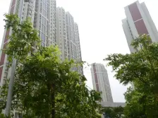 地铁口小两房 配套齐全,交通便利,视野开阔,