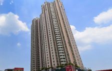 大润发旁怡乐广场电梯精装3房拎包入住