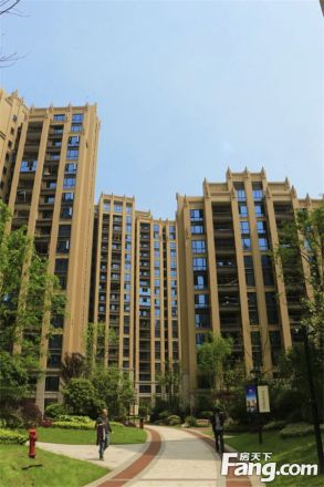 兆基君城实景图