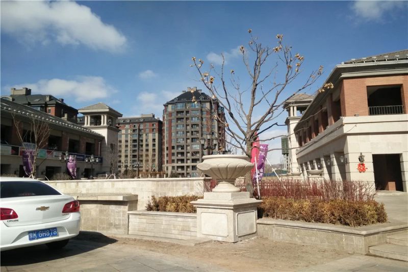 ���������,�޻����ͳǶ��ں�г԰,�к�����,���ͺ��ػ��������㳡