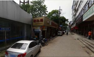 岔道口东路税务局宿舍南北通透,采光好近地铁中间楼层
