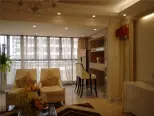 F户型 客厅和阳台