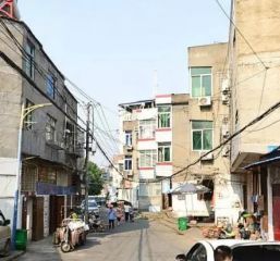 南京东路187号南北通透,采光好装修好,环镜优美近地铁视野好,诚心出售