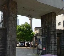 南京东路187号 南北通透,采光好 装修好,环镜优美 近地铁 视野好,诚心出售