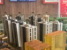 纯洋房小区 户型方正 采光很好 视野开阔 次新小区